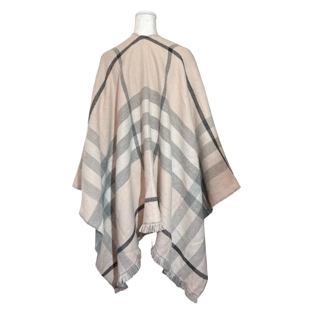 Banana Republic light pink and gray plaid reversible shawl poncho wrap - Picture 3 of 4